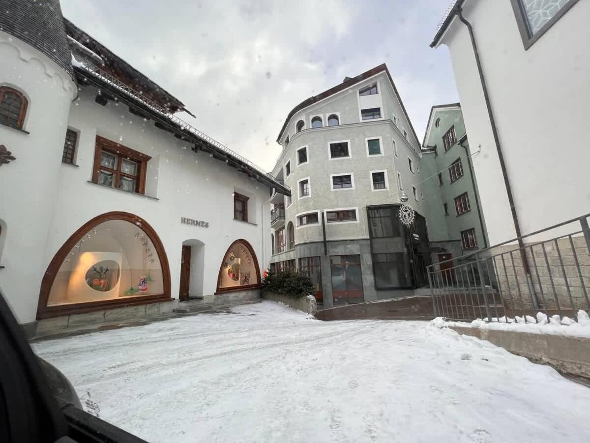3 Vista St. Moritz